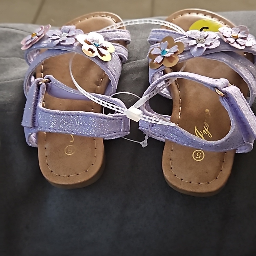 Jynx Infant Girls Lilac Glitter Open-Toe Adjustable Velcro Floral Sandals Size 5 - Picture 3 of 7